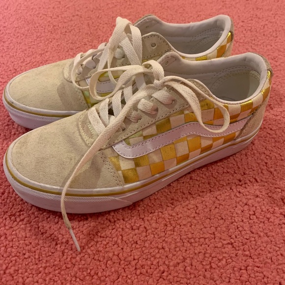 gold checkered vans